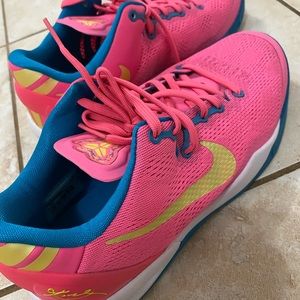 Kobe Sneakers